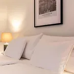 Apartment Level - Free Parking