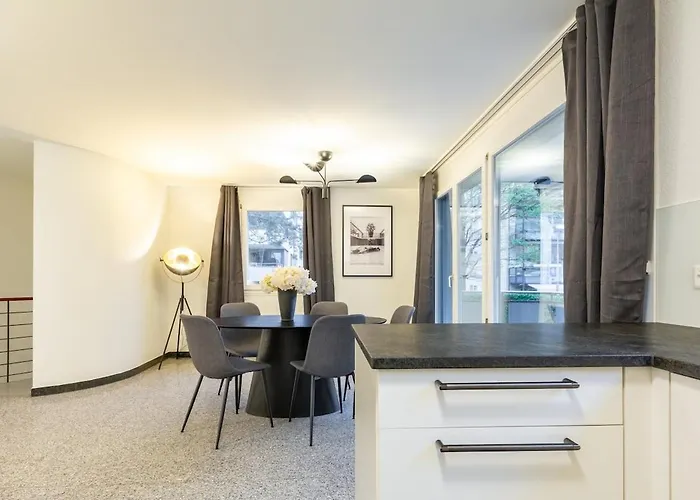 Level - Free Parking * 취리히