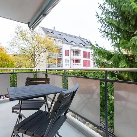 Level - Free Parking